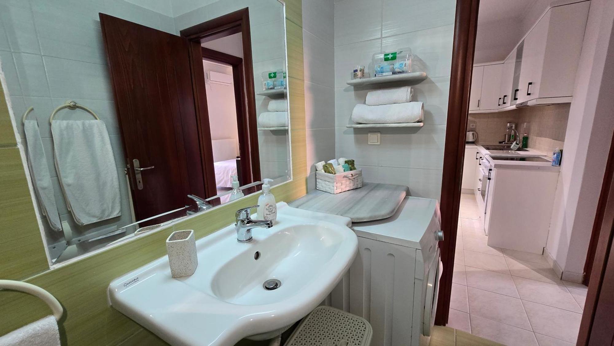 Tranquil Apartments Corfu 콘토칼리 외부 사진